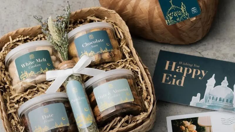 hampers eid mubarak chocolate freepik